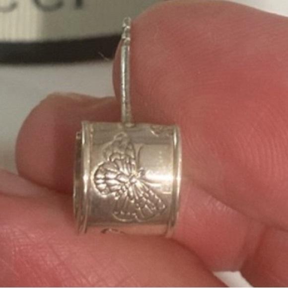 GUCCI EARRINGS Silver Flora Design - Picture 8 of 9